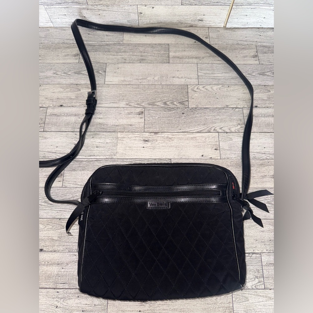 Vera Bradley Crossbody Bag Black Quilted Fabric Adjustable leather Strap